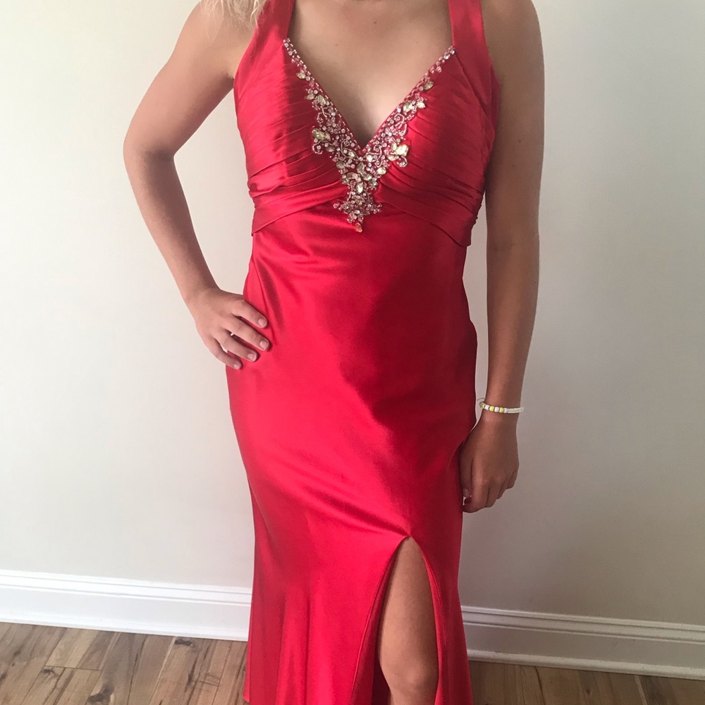 Long elegant red dress size 4